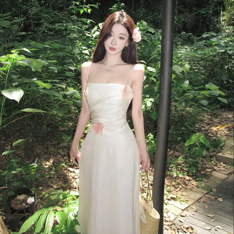 

2026 Summer New Fashionable Beach Vacation Style Long Dress Niche Design Blue Flower Waist Cinched Suspender Dress for Women