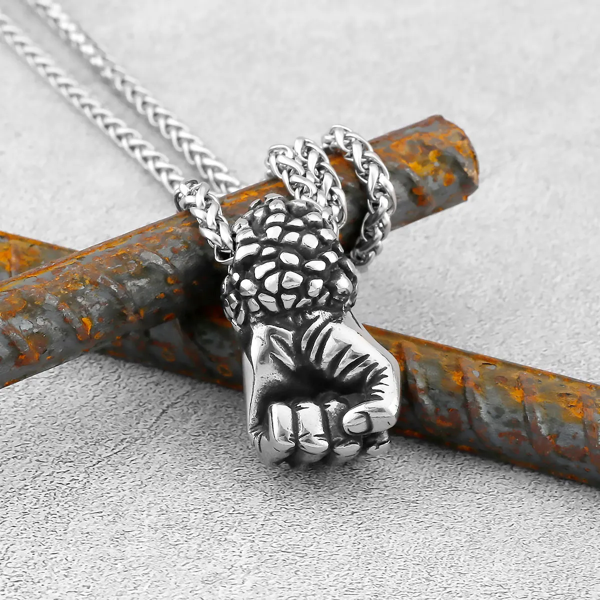 New Vintage Stainless Steel Meteor Fist Viking Necklace Men's Nordic Fashion Amulet Fist Pendant Scandinavian Jewelry Wholesale