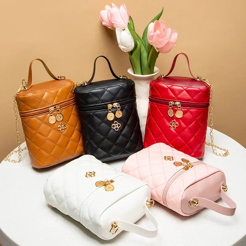 2023 Spring New Women's Bag Handheld Lingge Fresh and Sweet Shoulder Bag Chain Crossbody Flower Bucket Bag