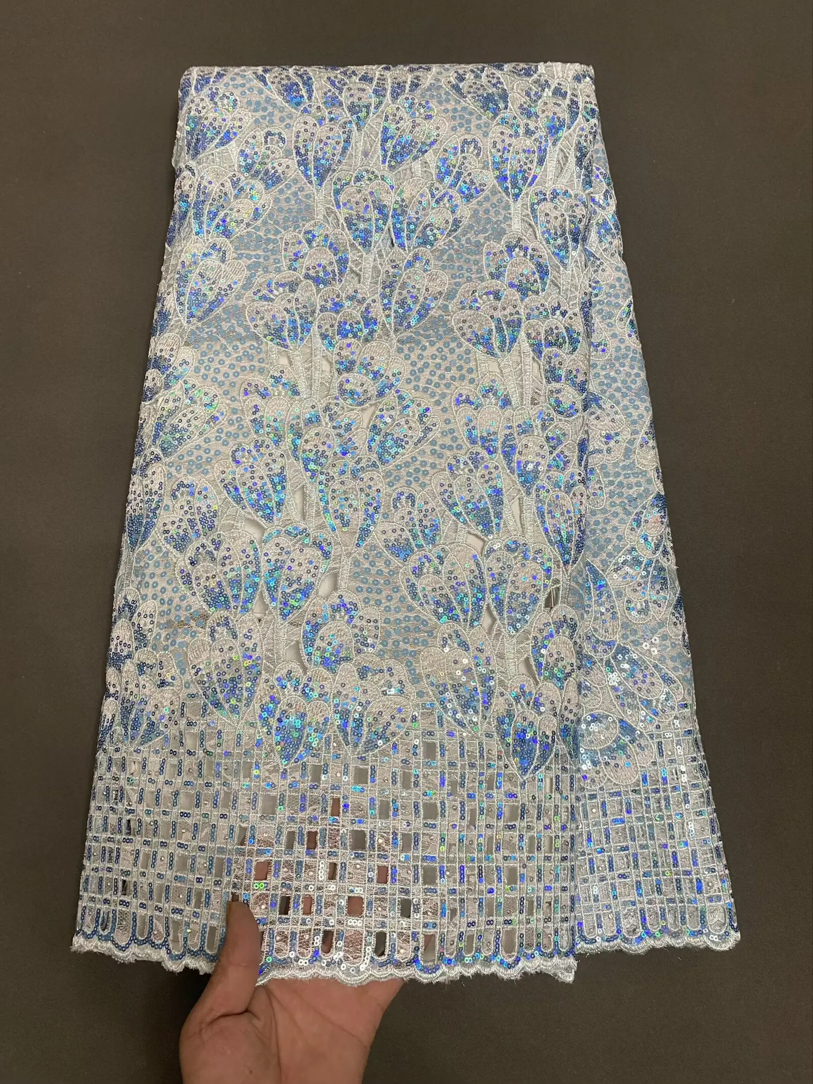 

African Nigerian France Hot Sale Lace Fabric Latest With Sequins 2025 High End for Bride Wedding Party Sew Dresses