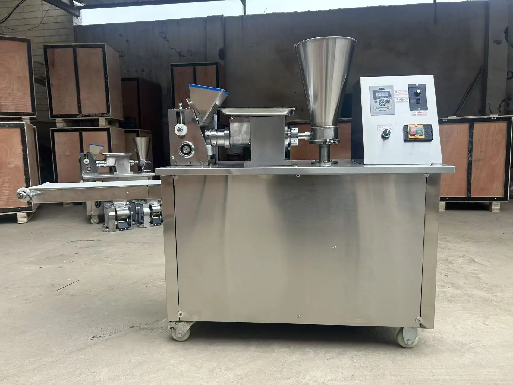 New Dumpling Making Machine Pie Maker Maquina Para Hacer Empanadas Machine Samosa Maker Forming Ravioli Machine Price