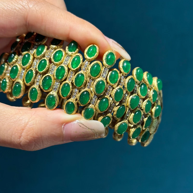 

Vintage Big Green Glass Bracelet Charms Antique Gold Color High Quality Jewelry Accessories For Women 2026 New Trending Product