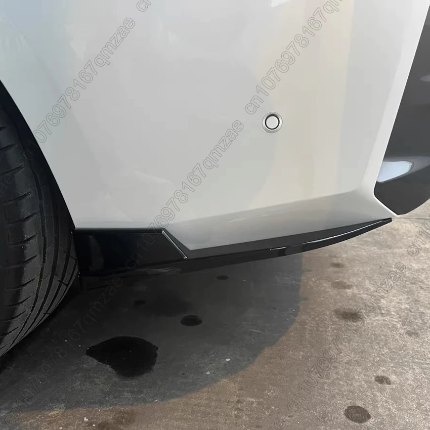 Thumbnail 4 - #18 New Aprons Arrivals