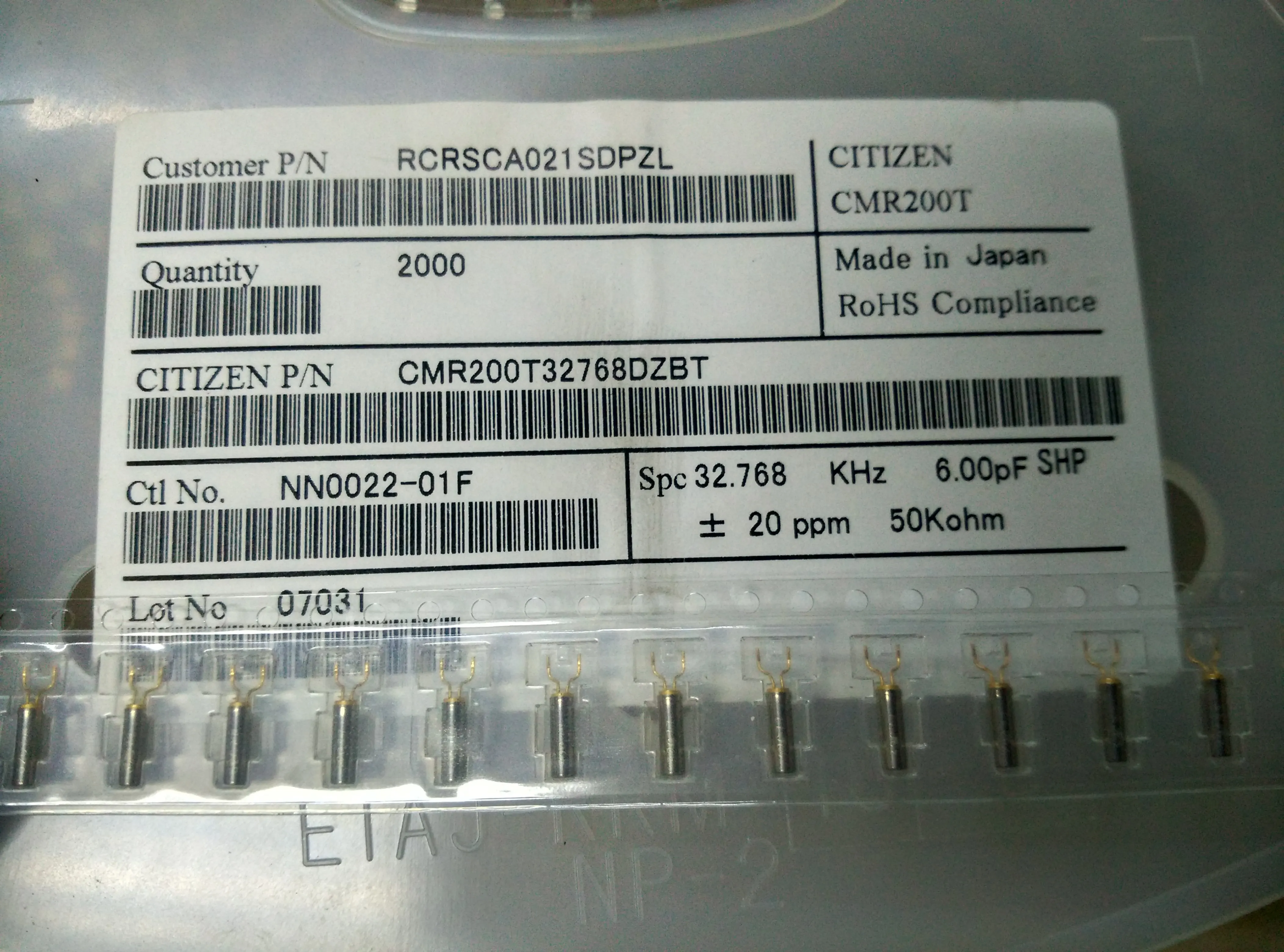 50pcs/passive patch crystal oscillator 2*6 CMR200T 32.768KHZ 32.768K frog foot 12.5PF 6PF