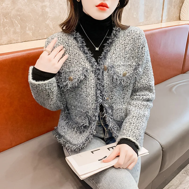 2023 Autumn New French Socialite High-End Tassel V-Neck Small Fragrant Style Imitation Mink Fur Knitted Sweater Jacket For Women