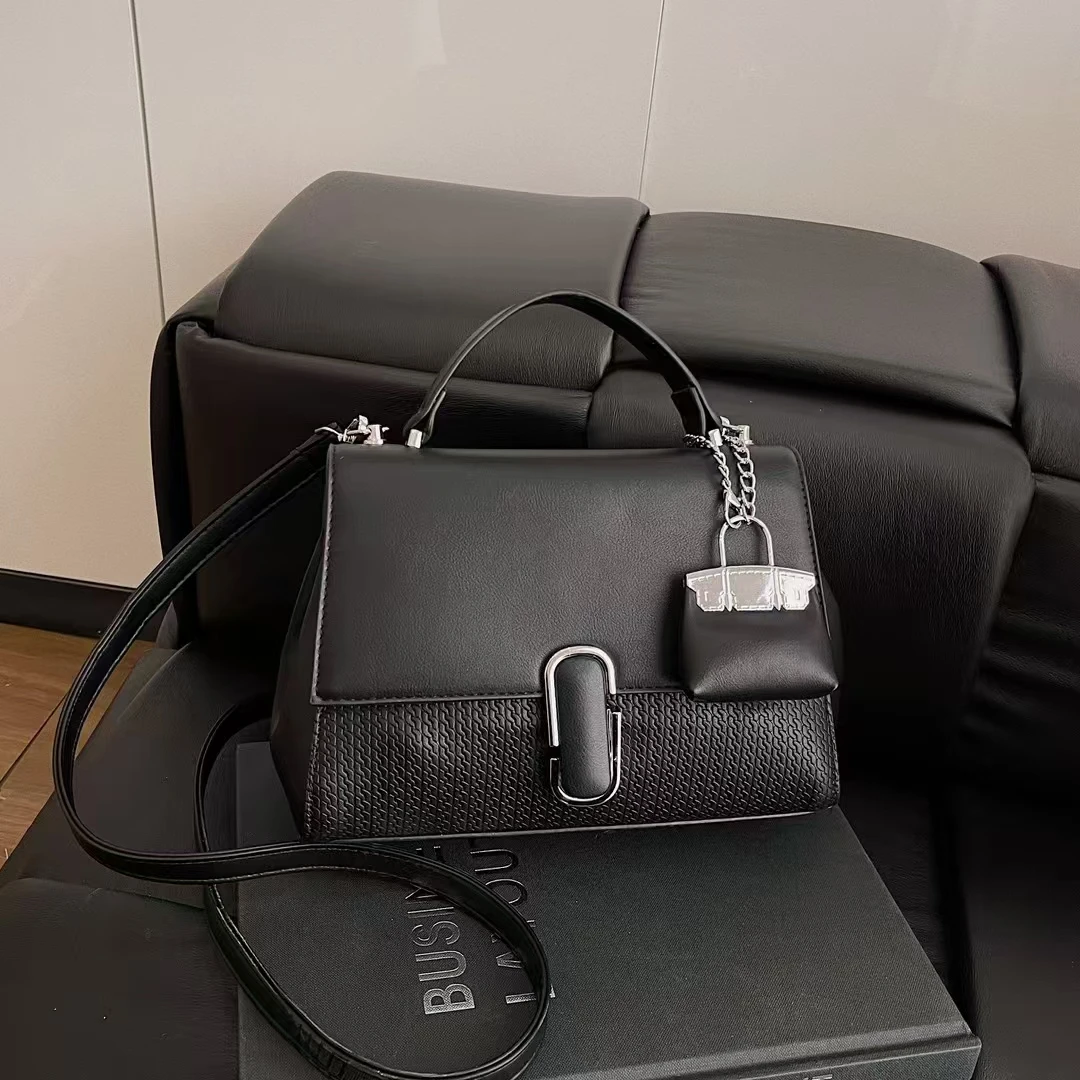 

Luxury Vintage Inspired Satchel - Premium Leather Handbag With Multiple Pockets And Modern Parisian Designer Style