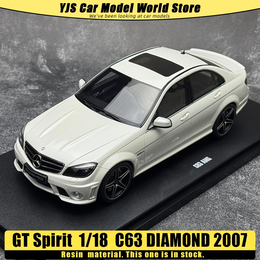 

Коллекция моделей автомобилей GT Spirit в масштабе 1/18 C63 DIAMOND 2007 года.