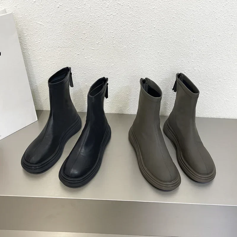 Stivali da donna con plateau Scarpe Chelsea robuste Autunno Inverno Caviglia Tacchi medi Goth Boats Mujer Gladiatore Stivali da neve caldi da moto