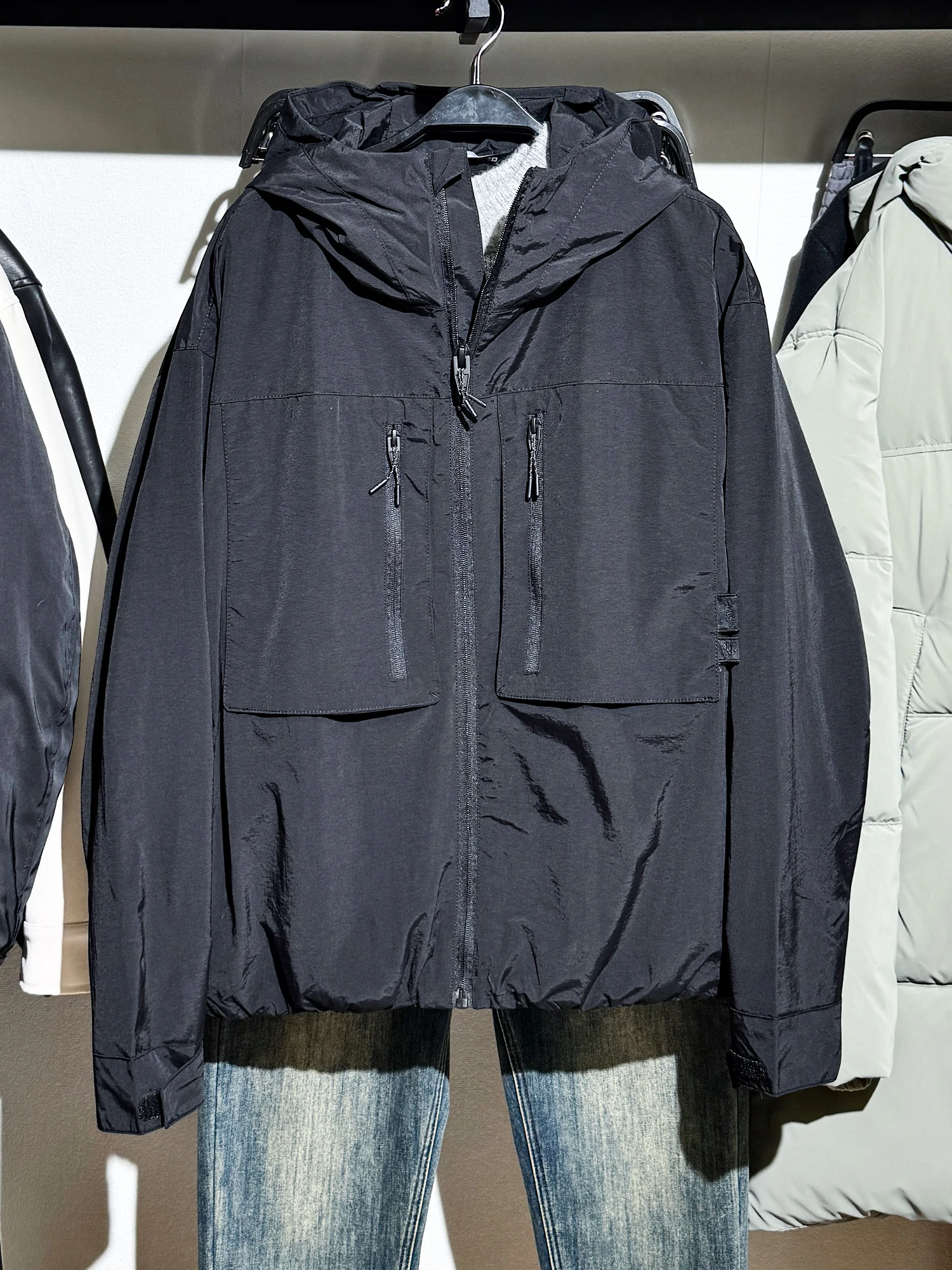 

Технологичная тканевая куртка с капюшоном, новая осенне-зимняя мужская одежда 828406, нейлоновая, с длинными рукавами, на молнии, ветрозащитная верхняя одежда