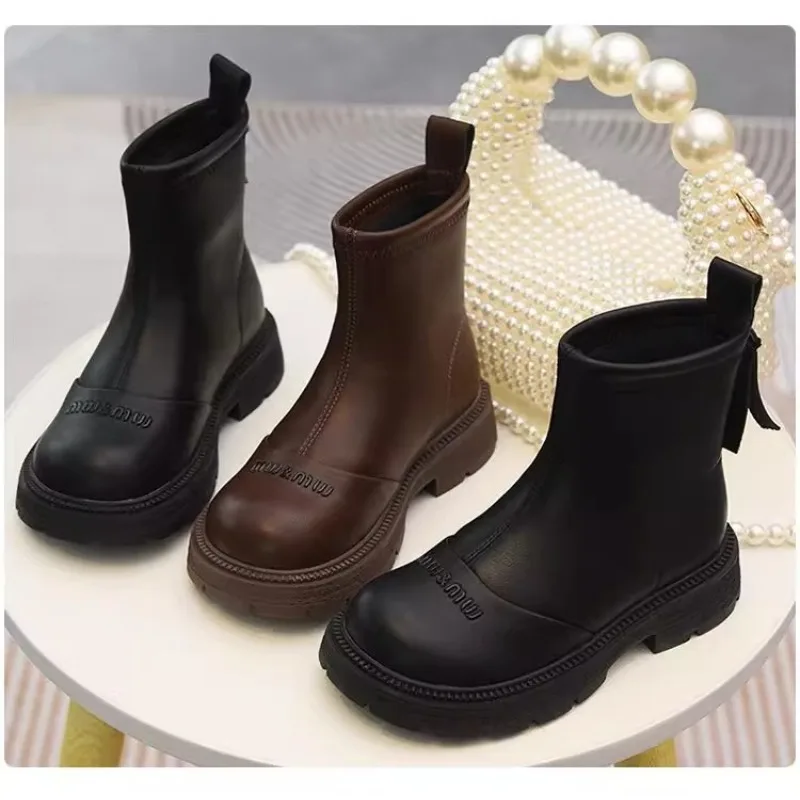 

Girls Short Boots Children's Single Boots 2025 Autumn and Winter New Girls Fashion Soft-soled Warm Velvet Boots