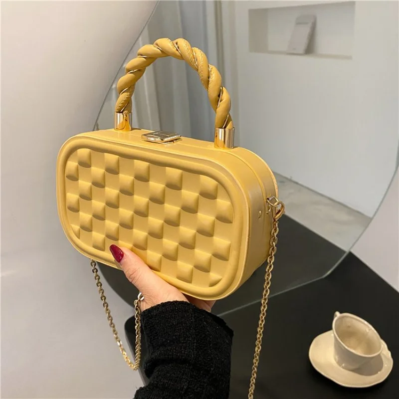 

Simple Vintage Casual Fashionable Bag With Letter Logo For Women Luxury Tote And Large Capacity