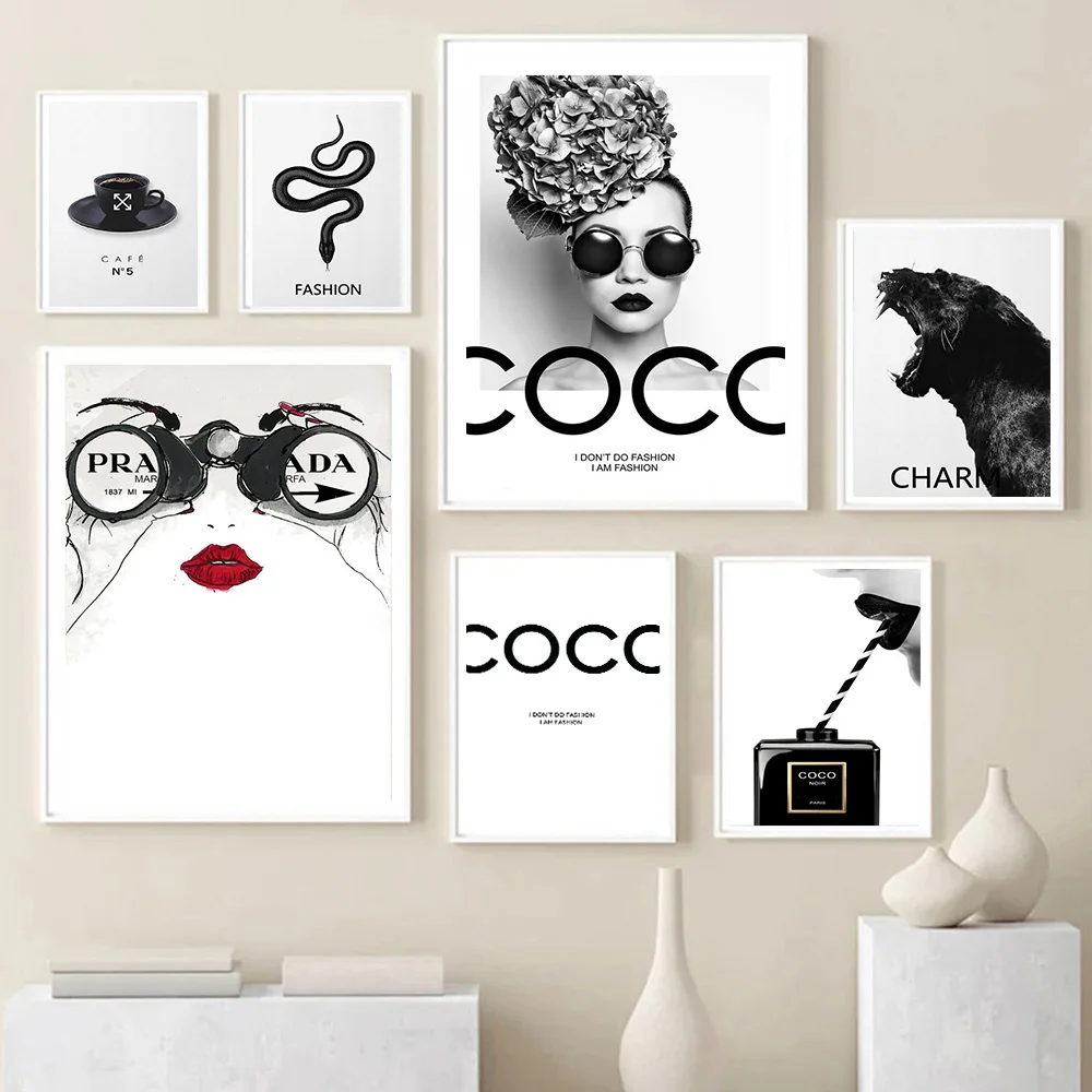 Impresiones de carteles de botellas de Perfume de lujo, moda nórdica, decoración del hogar para dormitorio de niñas, pintura en lienzo minimalista en blanco y negro, arte de pared