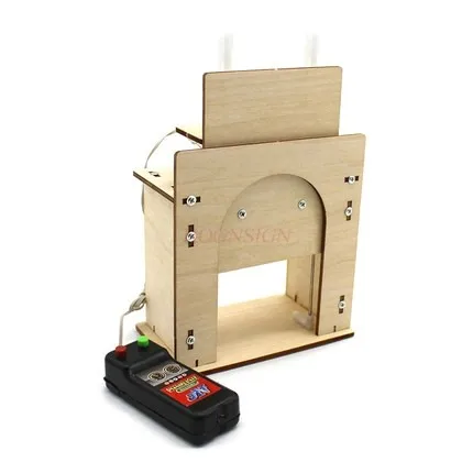 Wooden lift door DIY primary and secondary school students science and technology small production maker education experiment