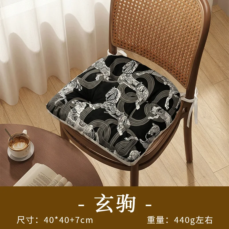 Nieuwe stoelkussen in Chinese stijl, geschikt voor alle seizoenen, universeel voor gebruik in de woonkamer, als decoratie voor eetkamerstoelen, hoefijzervormig, antislip.