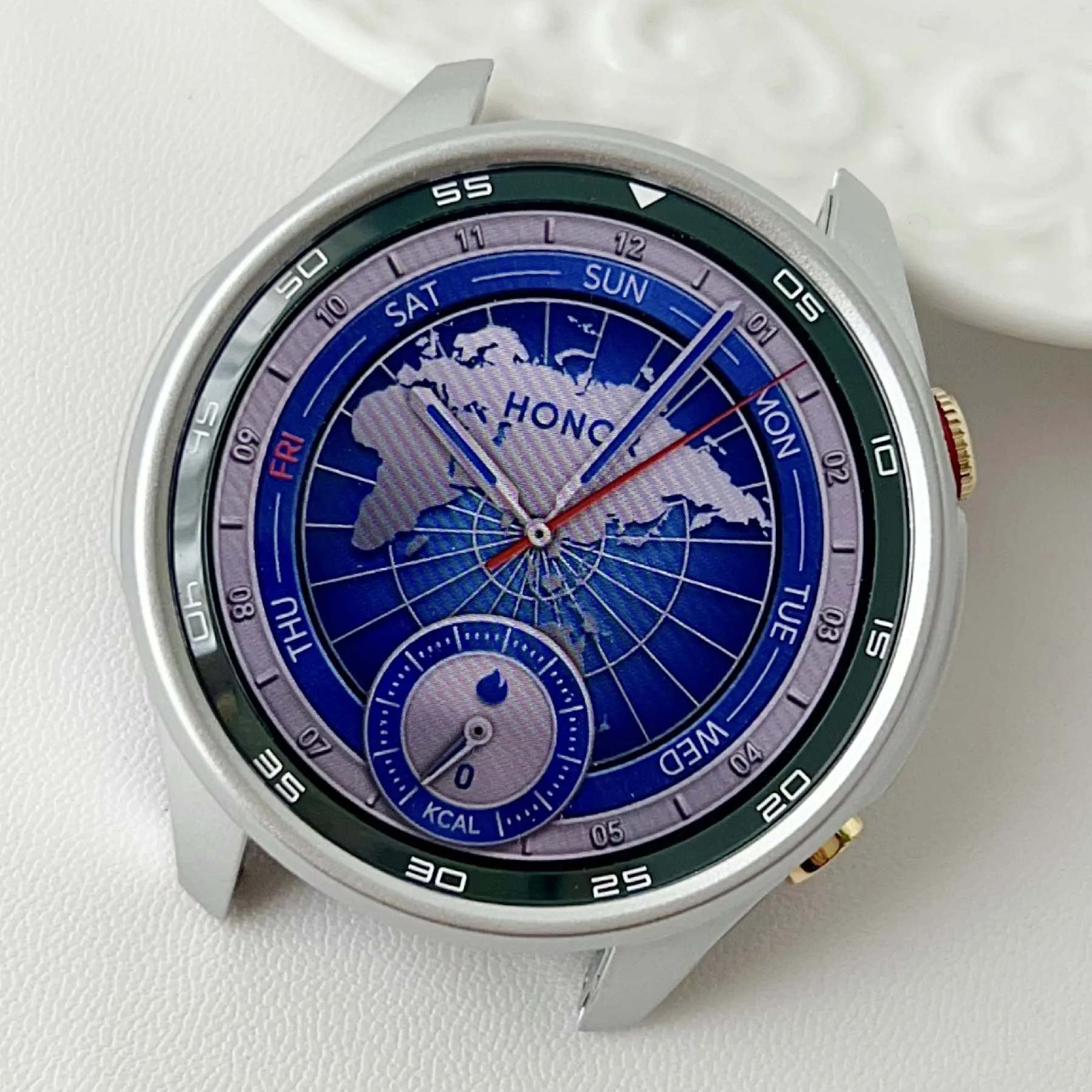 

Защитный чехол для часов For Honor Watch 5 Pro из твердого поликарбоната, устойчивый к царапинам, с полым корпусом - матовый серебристый