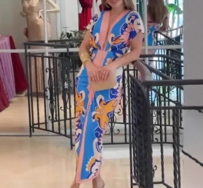 

Women's Beach Dress 2025 Spring Summer Latest Fashion Print Sexy Low Cut V-Neck Hip Hugging Maxi Dress Waist Cinched Long Skirt