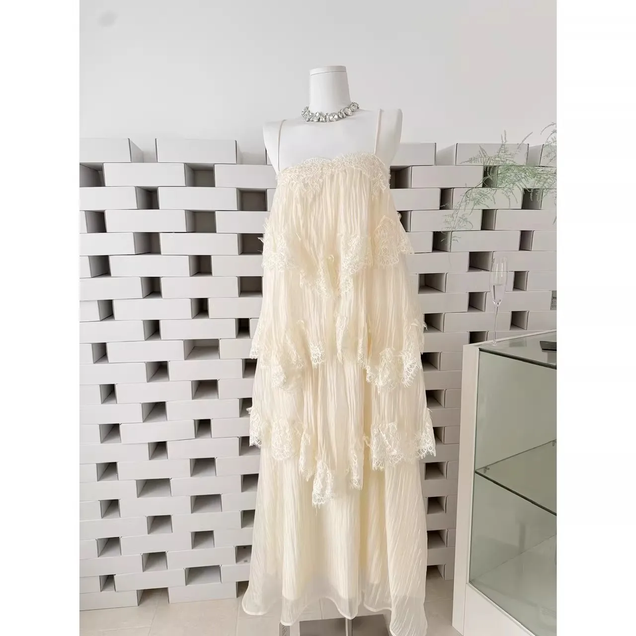 French Style Holiday Summer Lace Camisole Slip Dress Vacation Beach Strap Cake Dress Vestidos Sleeveless Fairy Long Party Dress