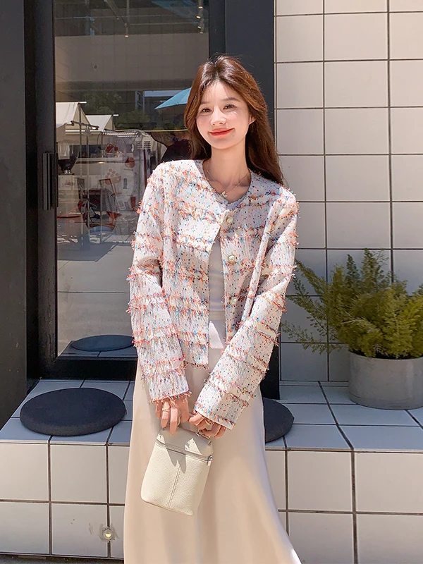 

Женская модная стеганая куртка с цветовыми блоками и бахромой, с круглым вырезом, на пуговицах, для повседневной носки