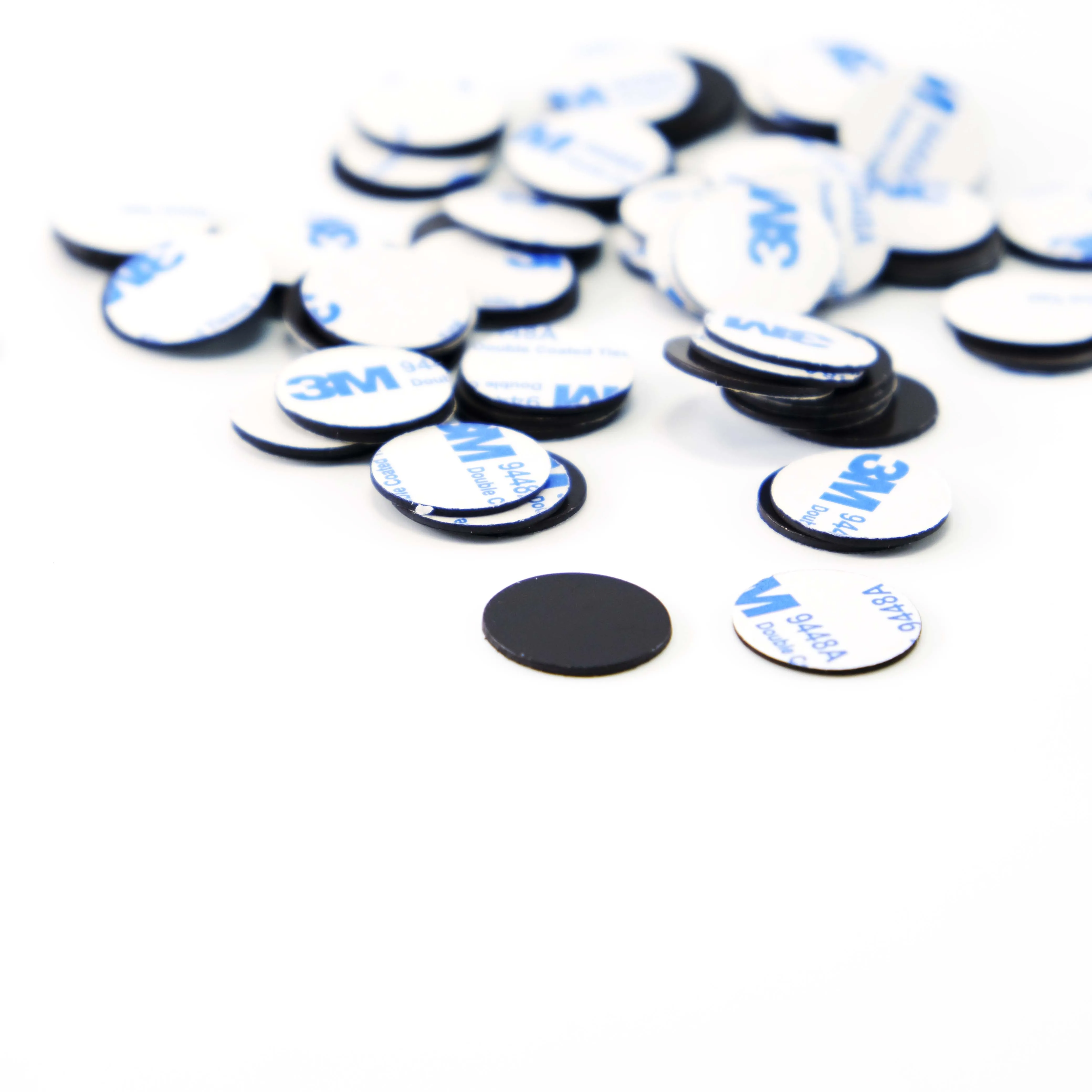 Nastro magnetico in gomma da 20 pezzi per poster fotografici per frigorifero Etichette aziendali Nastro autoadesivo magnetico Striscia magnetica flessibile