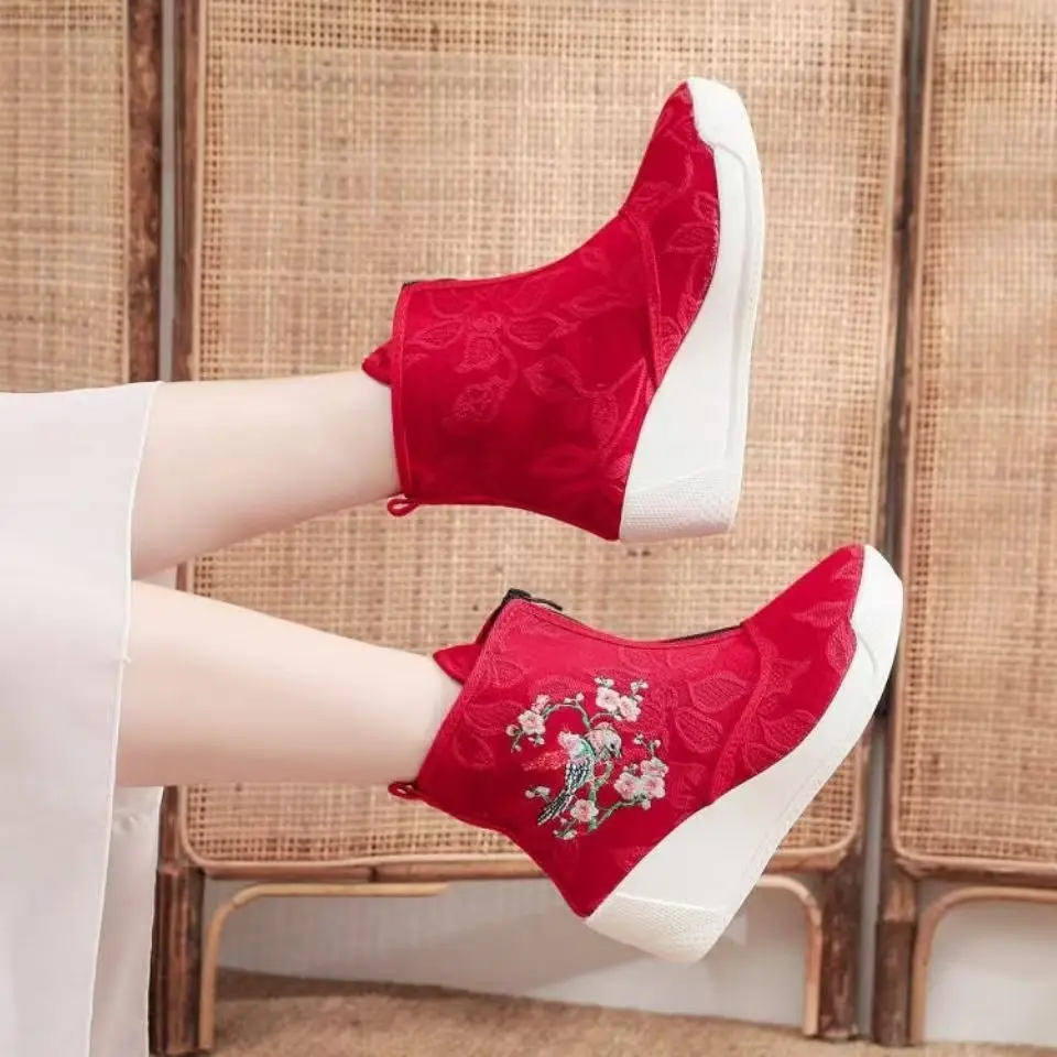 

Women's Wedges High Top Embroidered Boots Thick Sole Round Toe Lightweight Non Slip Zippers Ethnic Style Hanfu Ankle Boots
