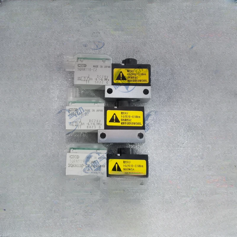 Brand new solenoid valve 3QRA110-C2/3QRA119-D2/3QRA119-C2/3QRB119-D2 C2H