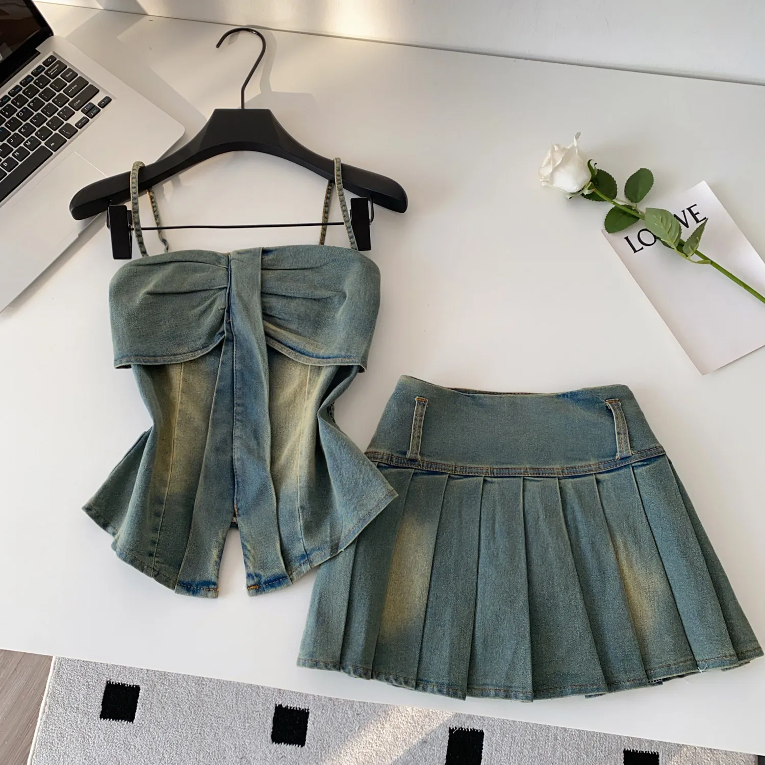 

Two Pieces Women Denim Dress Set Solid Matching Sets Sleeveless Cami Mini Lenth Zipper Skirt Slim Fit Elegant Casual 2026 Summer