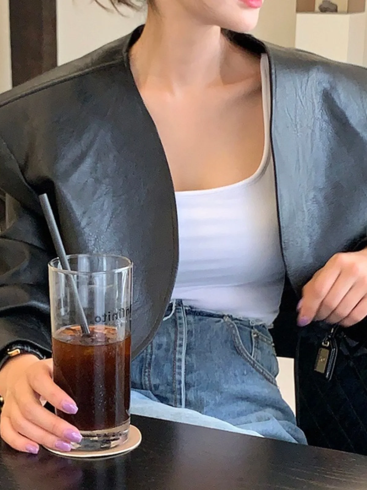 Vintage PU-Leder Jaet Damen Ort Sle Frühling 2023, Faion Sensation Commute V-ne Long Sve Slim Fit Top