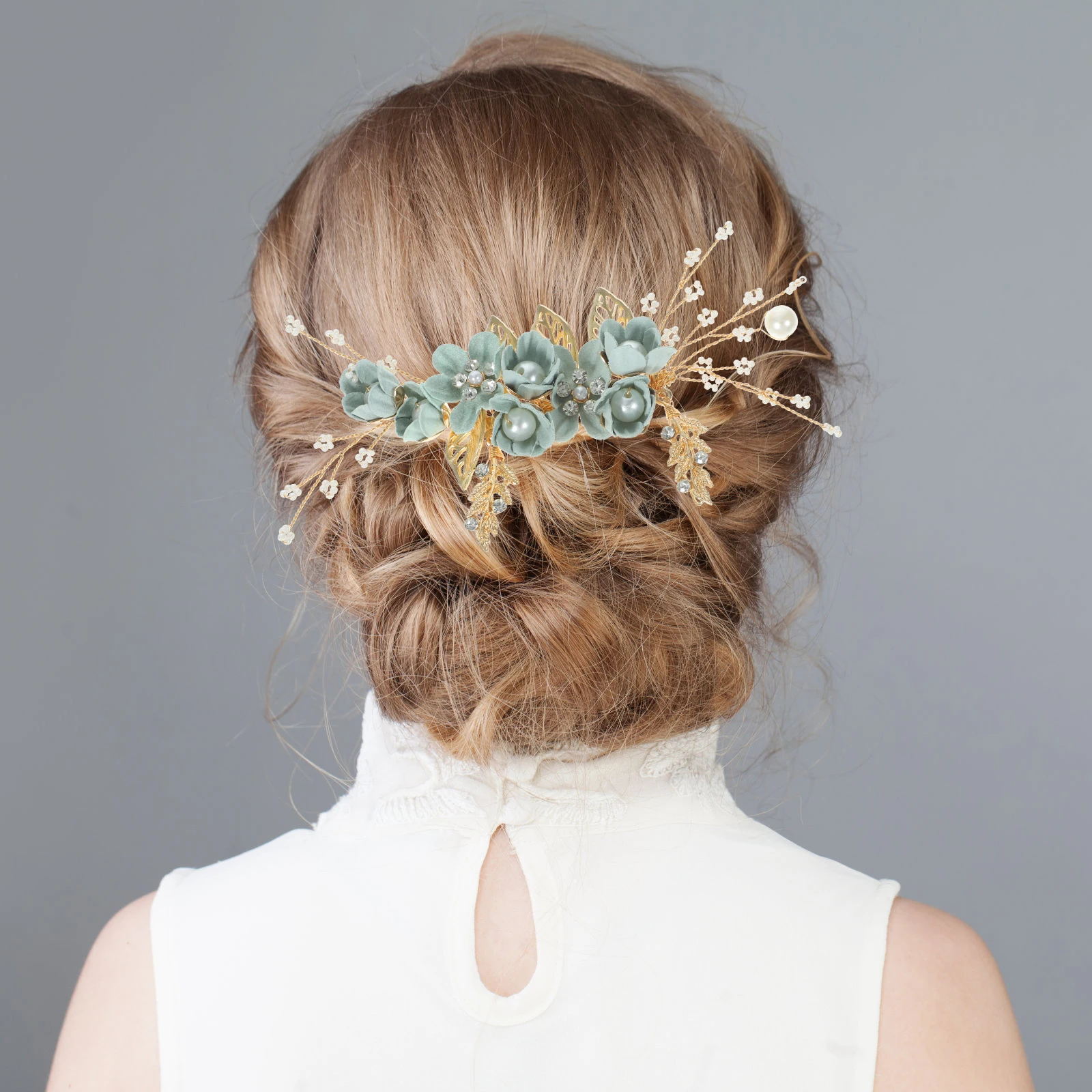 

Exquisite Crystal Wedding Hair Comb Bridal Accessories Flower Shape Alloy Comb for Bridesmaid Party Prom Engagement Anniversary
