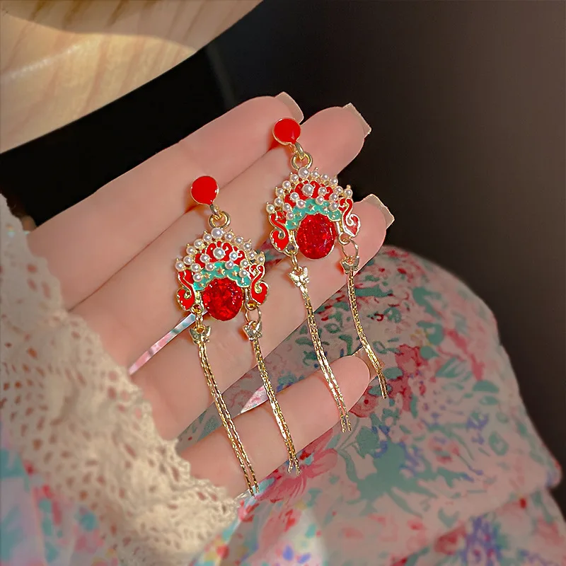 Vintage Peking Opera Mask Earrings for Women Chinese Ethnic Tassel Pearl Crystal Earring Party Fashion Jewelry Accessories