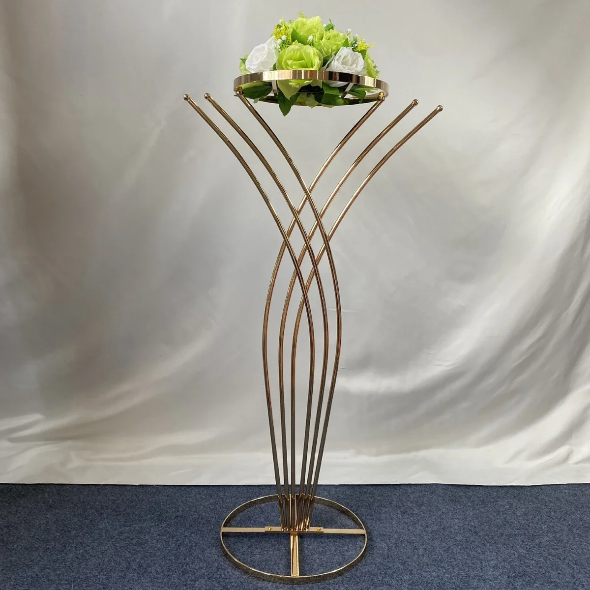 10 stks) glanzend goud/zilver/wit Metalen Bloem Stands Bruiloft Decoratie Europese Road Lead Bruiloft Bloemstuk Stands 705