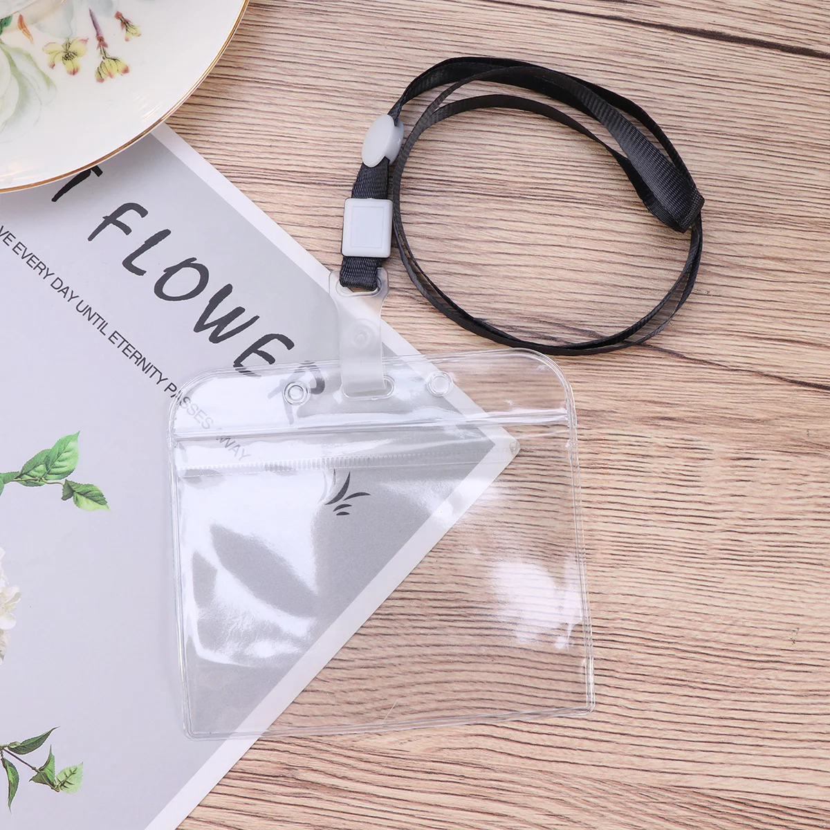 20 szt. Przezroczystych etui na identyfikatory z smyczą, do użytku na konferencjach, wystawach, w biurach, dla studentów i pracowników, czarne.