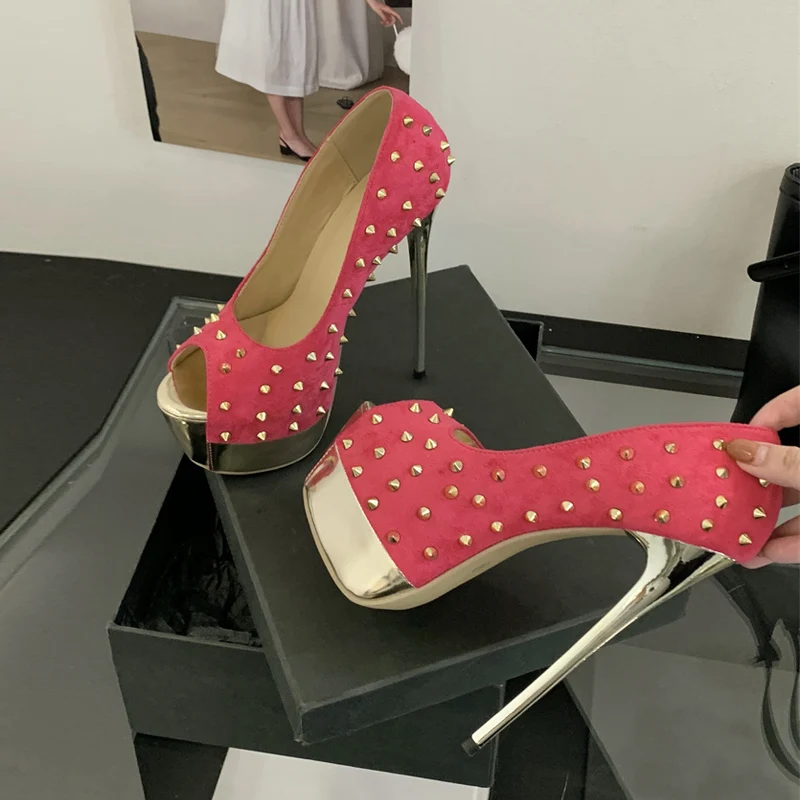 

Liyke/пикантные туфли на высоком каблуке с открытым носком 16 см, свадебные банкетные туфли, модные туфли-лодочки на платформе с металлическими заклепками, женские туфли на шпильке Mujer
