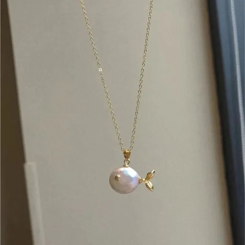 Porpoise Fish Popular Style Pearl Necklace Sweet Personalized Design Women Fish Shaped Pendant Gold Color Simple Collar Chain