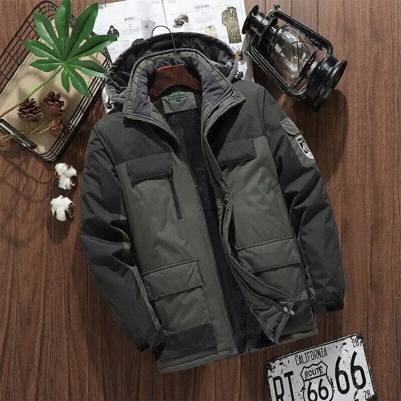 Autumn and Winter Thick Coat with Velvet for Outdoor Couples, Windproof and Waterproof Cotton Jacket for Men