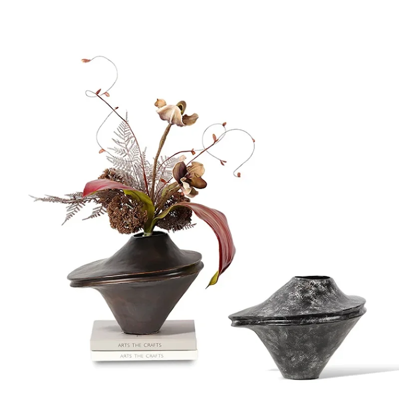 مزهرية سيراميك أصلية مصنوعة يدويًا من العصور الوسطى نموذج غرفة الفندق سطح المكتب فن تشكيلة زهور