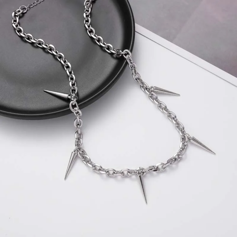 Punk Hip Hop Metal Rivet Pointed Choker Necklace for Women Men