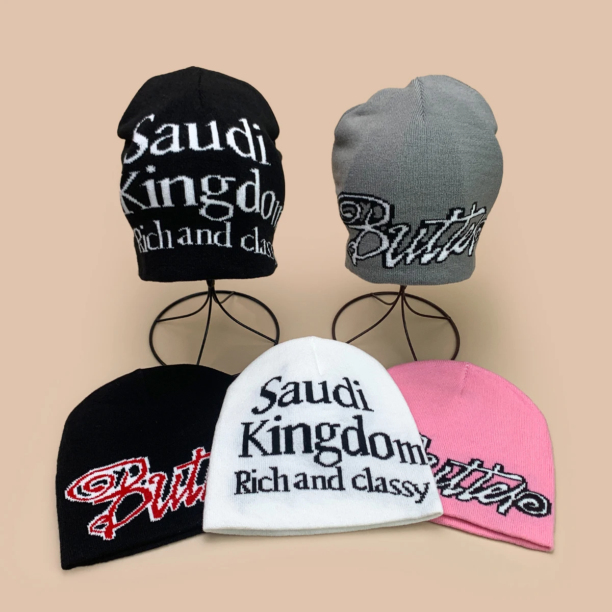 

Letter Personal ins Knitted Hats Graffiti Man and Woman New Simple Hip Hop Warm Niche Skate Beanies Versatile Streetwear Fashion