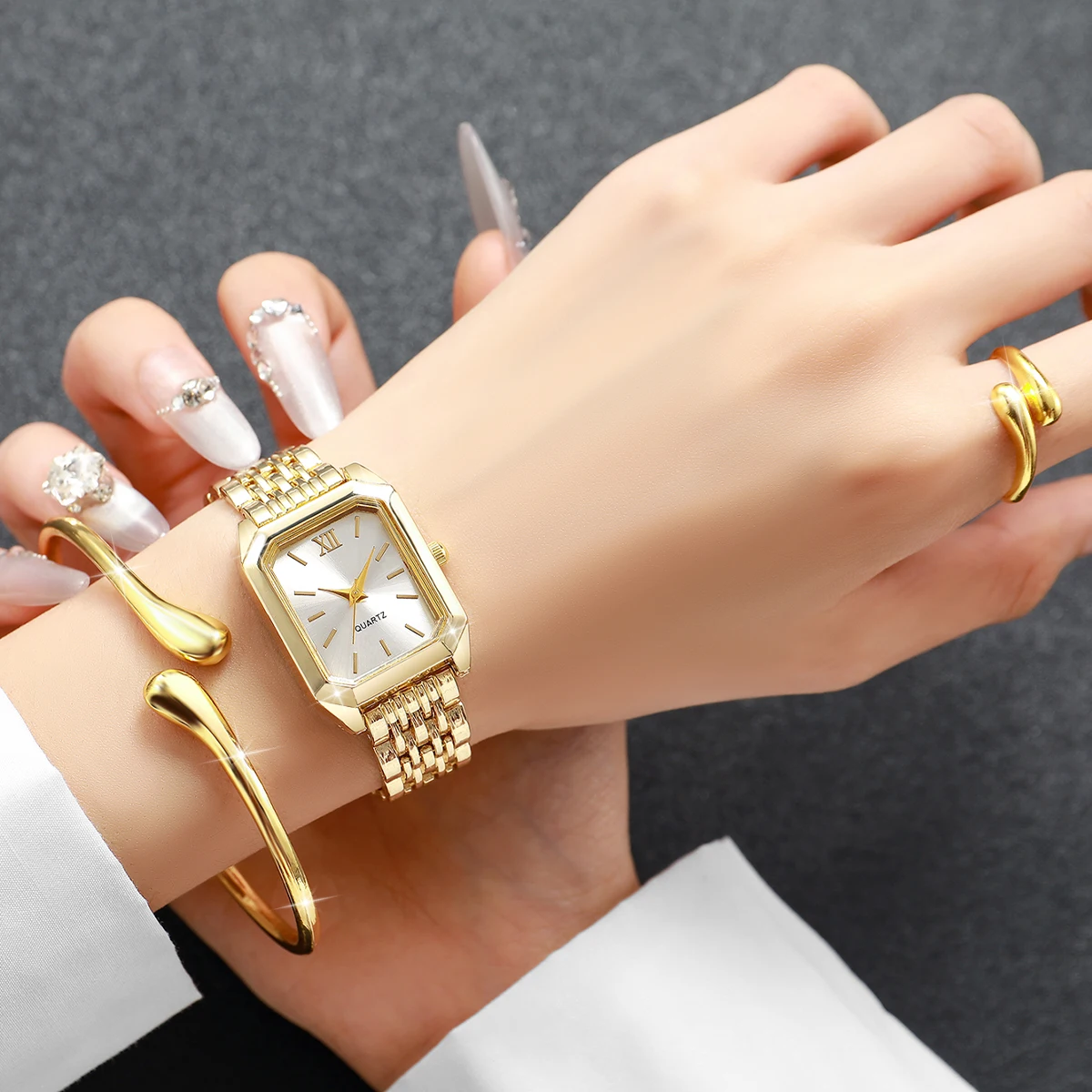 6PCS Elegant Rectangle Women Watch Waterdrop Jewelry Set Ladies Roma Dial Golden Bracelet Strap Quartz Wristwatch (Without Box)