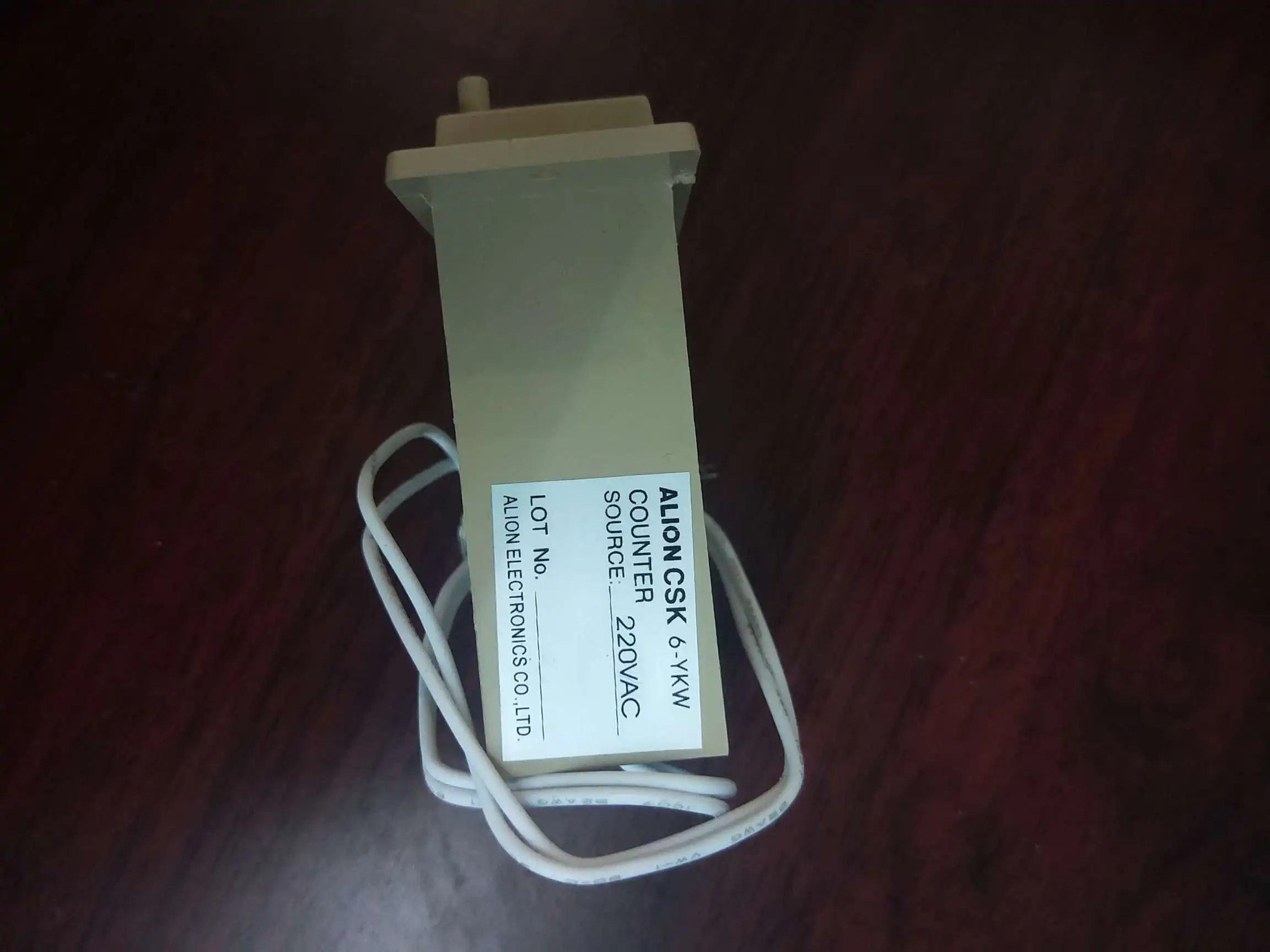 Industrial machinery and equipment counters 6-digit