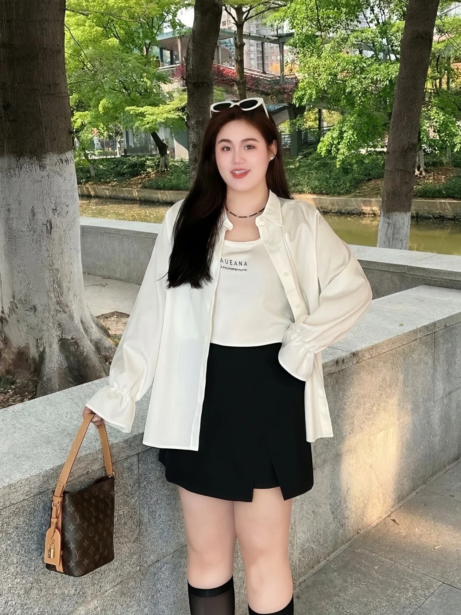 

Женская премиум-рубашка больших размеров с длинным рукавом, однотонная, с расклешенными рукавами, повседневная, универсальная, элегантная, для офиса и города