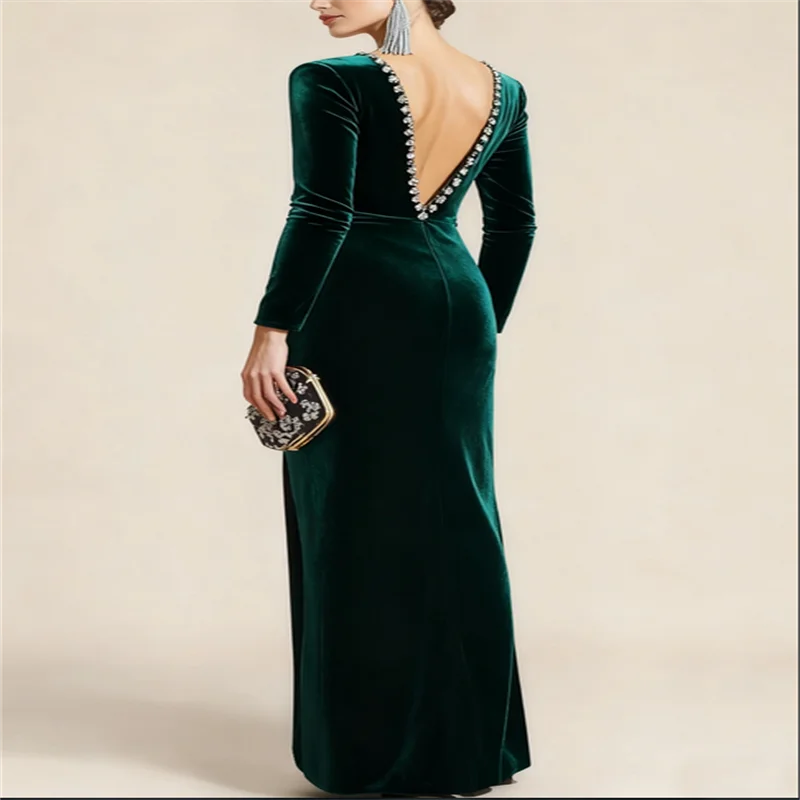Dark Green Velvet Prom Dresses for Woman Customized  V Neck Mother of the Dress Long Sleeves Dress for a Mother of a Bride