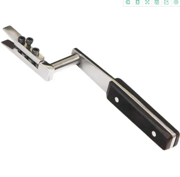 Adjustable wrench for shaft bracket of grand piano string striking machine