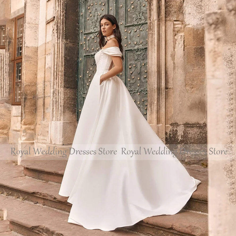 Abito da sposa moderno avorio linea A per donna Mini abito da sposa corto con spalle scoperte Abito da sposa in raso con strascico staccabile