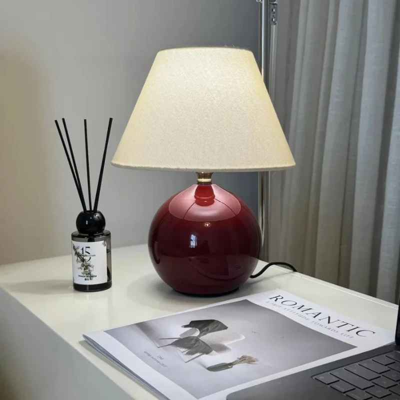 lampada-da-tavolo-in-stile-francese-luce-notturna-minimalista-in-stile-giapponese-illuminazione-ambientale-per-camera-da-letto-lampada-da-scrivania-di-design-per-studio-e-casa