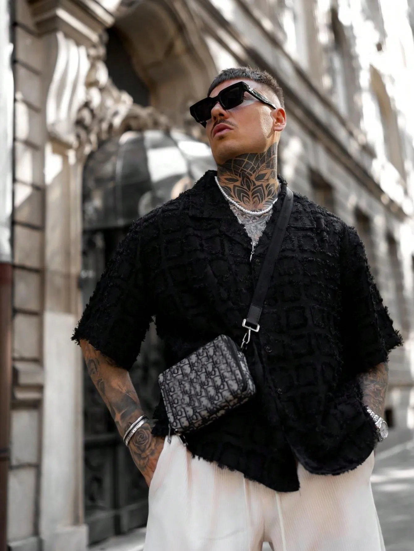 Men's Black Textured Short Sleeve Shirt with Frayed Hem, Casual Streetwear Style