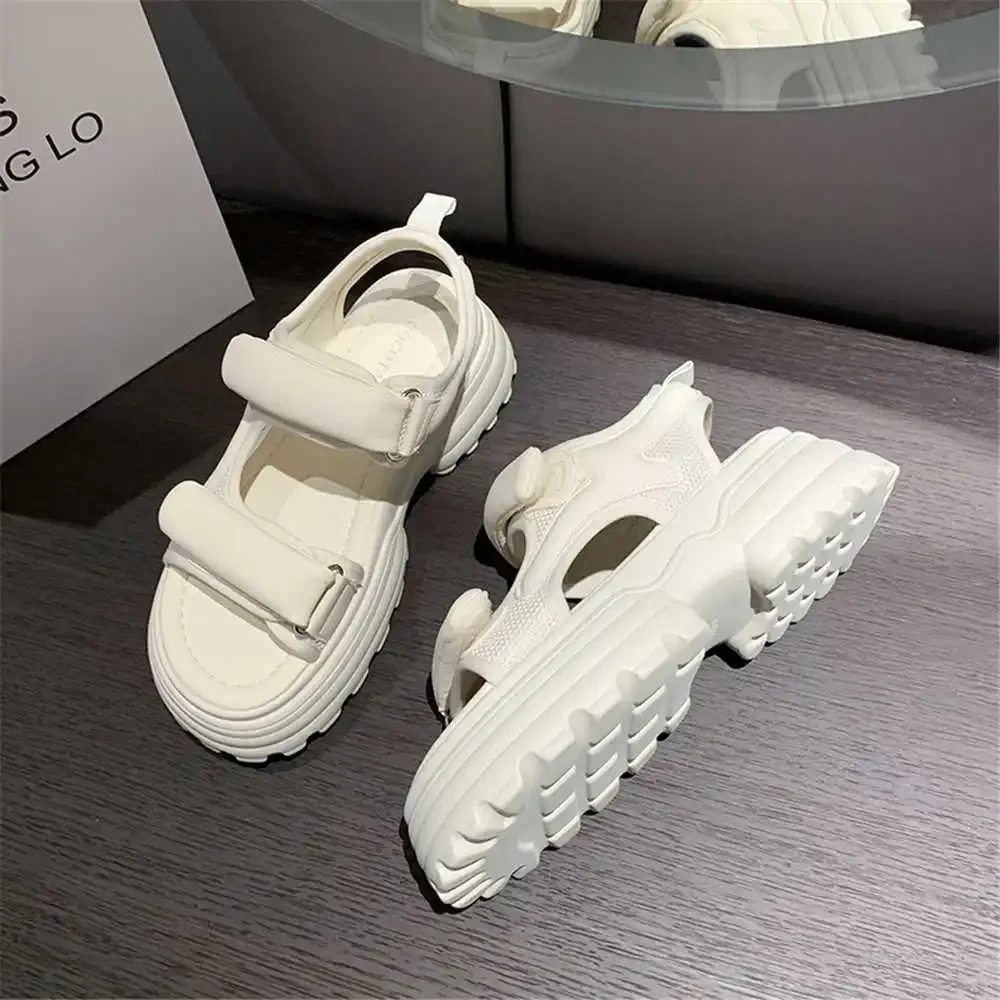 Number 39 Plateforme Flip Flops White Slippers Ladies Sandals Summer 2024 Shoes Women Sneakers Gold Sports Health Pas Cher