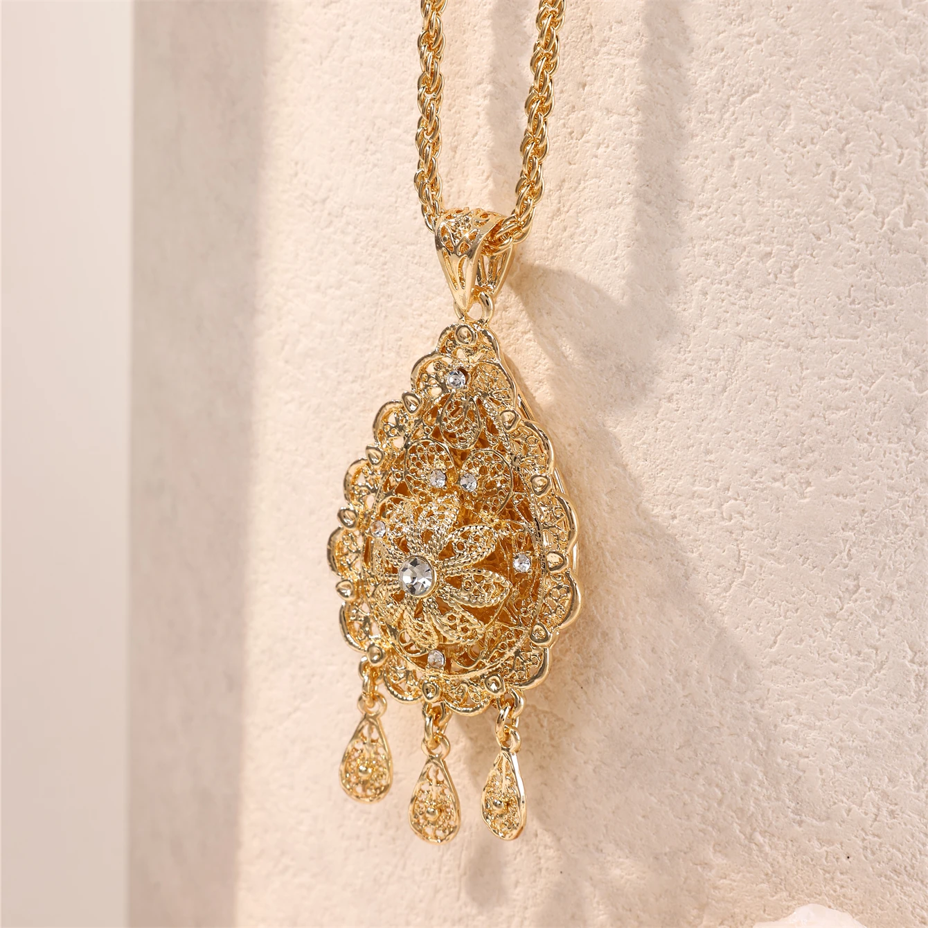 Moroccan Bride Double Pendants Necklace Water Drop Shaped Inlaid Flowers Necklace Elegant Jewelry For Women