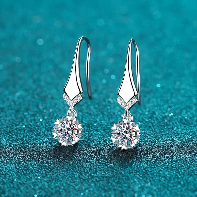 Luxury Platinum Pt950 Ear Hooks Elegant Demure Temperament Drop Earrings V-shaped Micro-set 1/2ct Moissanite Diamond Jewelry