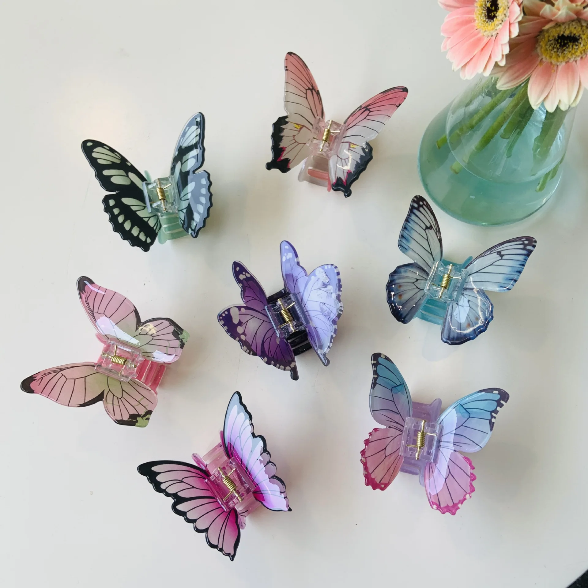 DuoShang New Colorful Butterfly Hair Claw Acrylic Claw Clips Simulated Butterfly Crab Hair Clips for Women Girl Hair Accessories