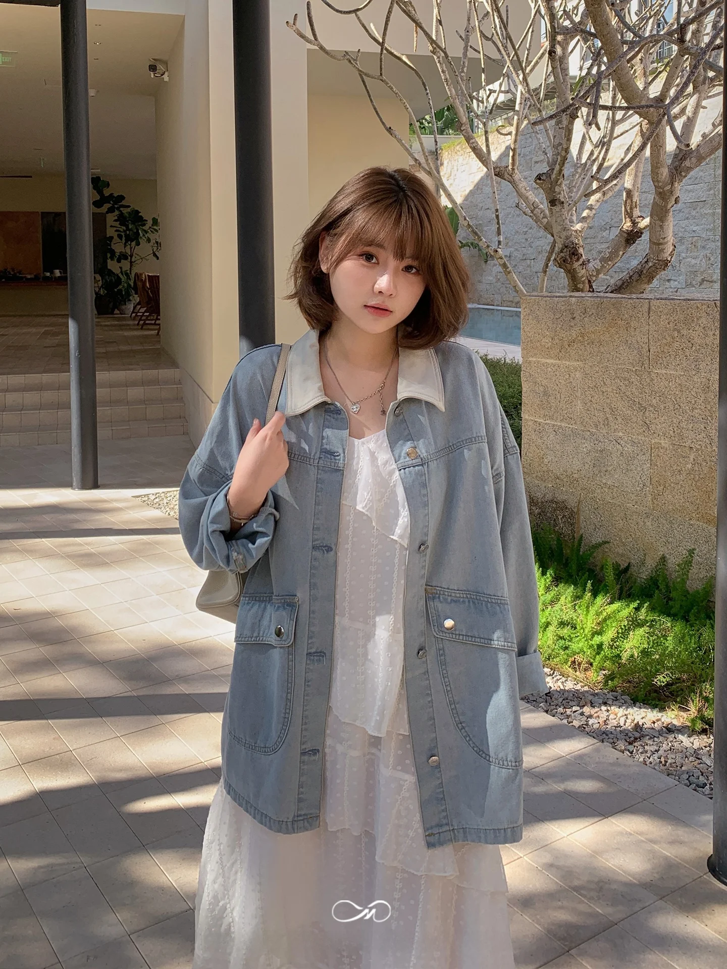 

Waed Denim Jaet Loose Fit Turn-down Collar Workwear for plus Size Women Spring Casual ape Body pe